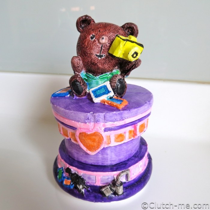 paint figurine bear camera